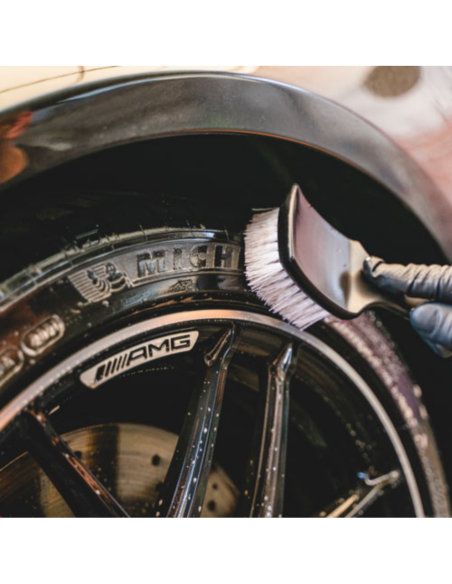 MAFRA Wheel & Tyre Cleaner - Maniac Line For Car Detailing MF76