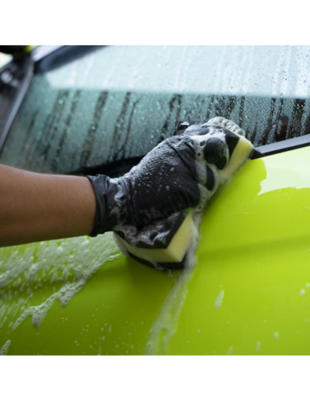 MAFRA Ceramic Shampoo - Maniac Line For Car Detailing MF67