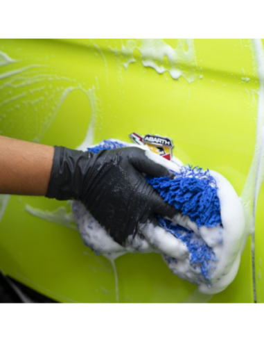 MAFRA Ceramic Shampoo - Maniac Line For Car Detailing MF67