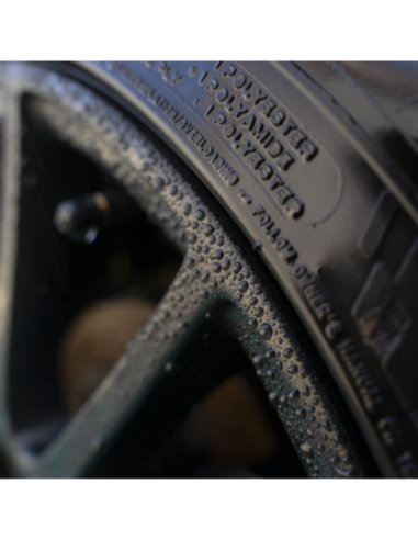 MAFRA Ceramic Shampoo - Maniac Line For Car Detailing MF67