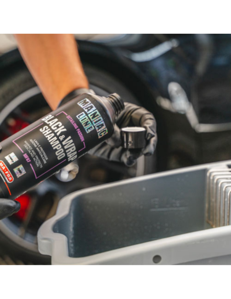MAFRA Black & Wrap Shampoo - Maniac Line For Car Detailing MF87